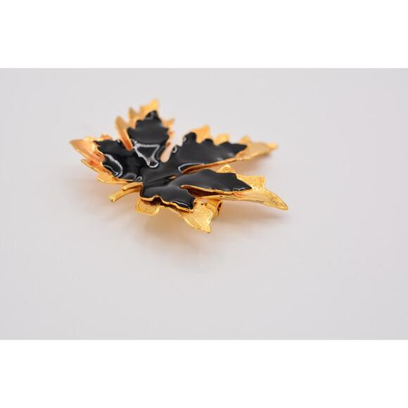Vintage Maple Leaf Pin Brooch Black Enamel Shiny Gold Tone Autumn 1990s BinAH - Picture 6 of 12